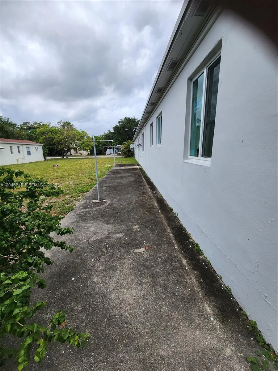 2000 Washington St, Hollywood, FL 33020 photo 7
