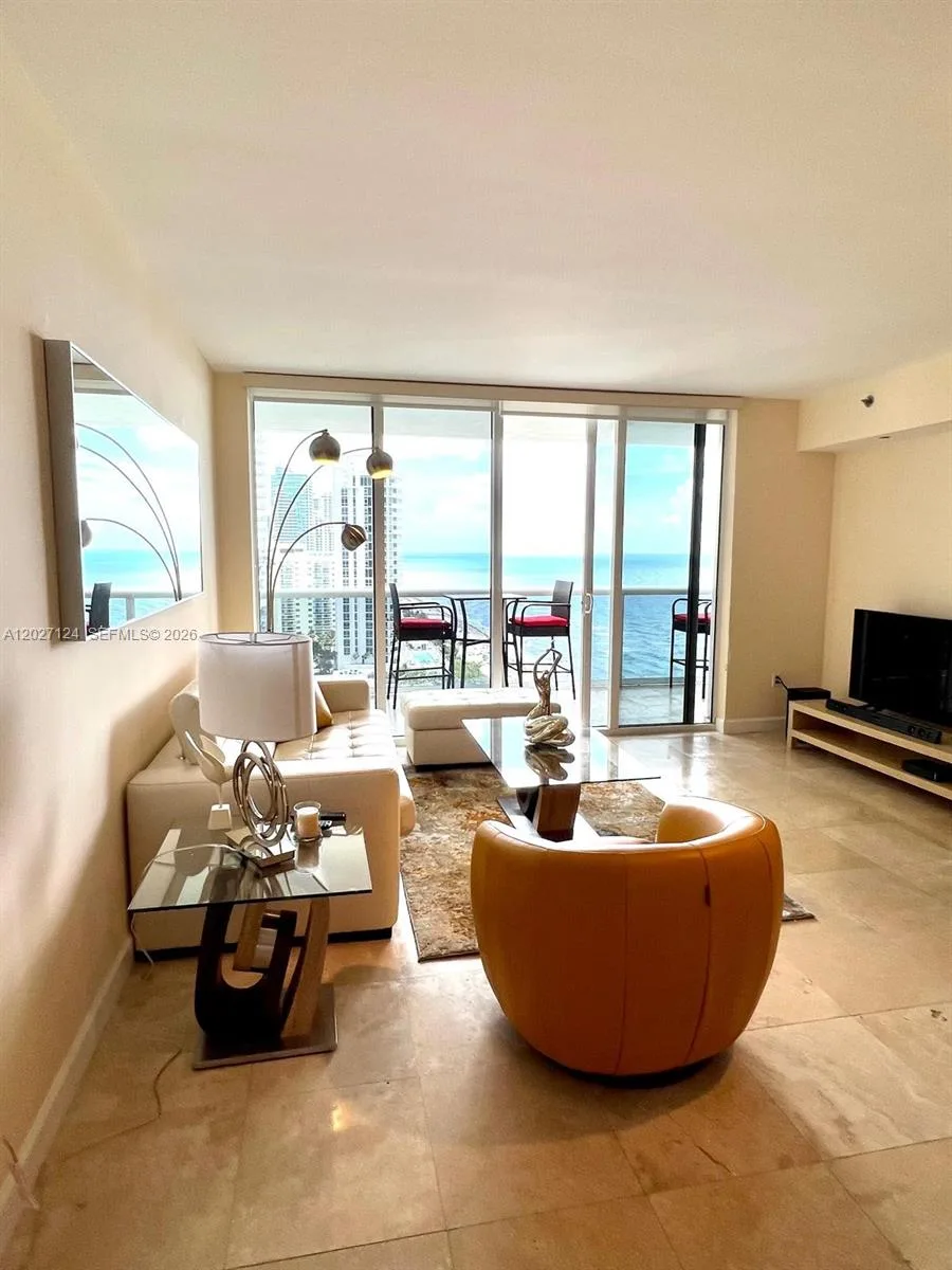 1830 S Ocean Dr # 1812, Hallandale Beach, FL 33009