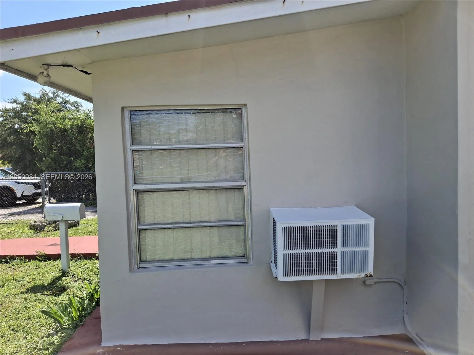233 E 15th St, Hialeah, FL 33010 photo 4