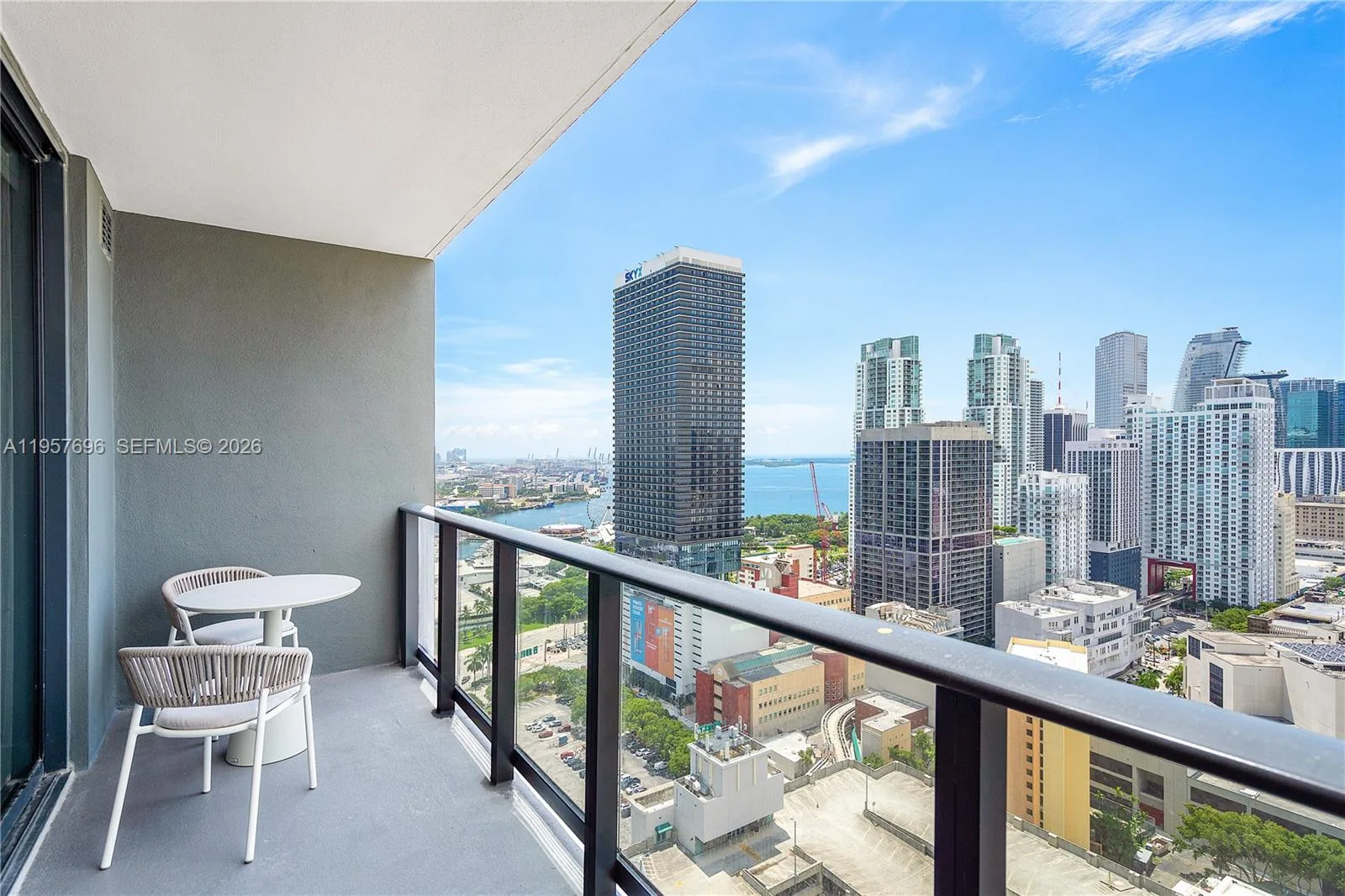 159 NE 6th St # 2707, Miami, FL 33132