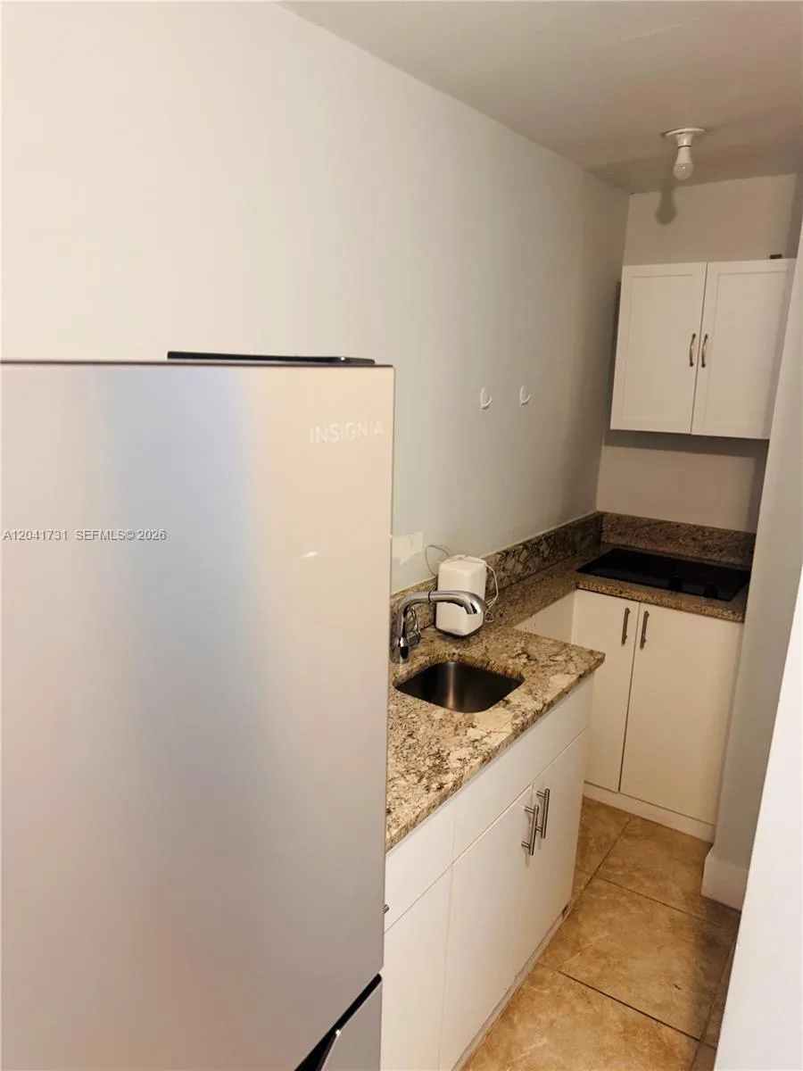 7620 SW 21st St # 2, Miami, FL 33155