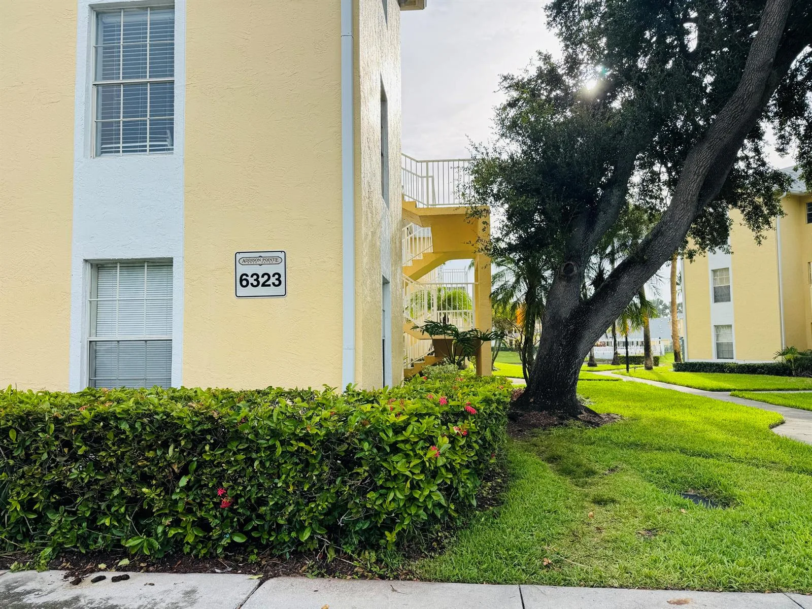 6323 La Costa Drive # H, Boca Raton, FL 33433 photo 2