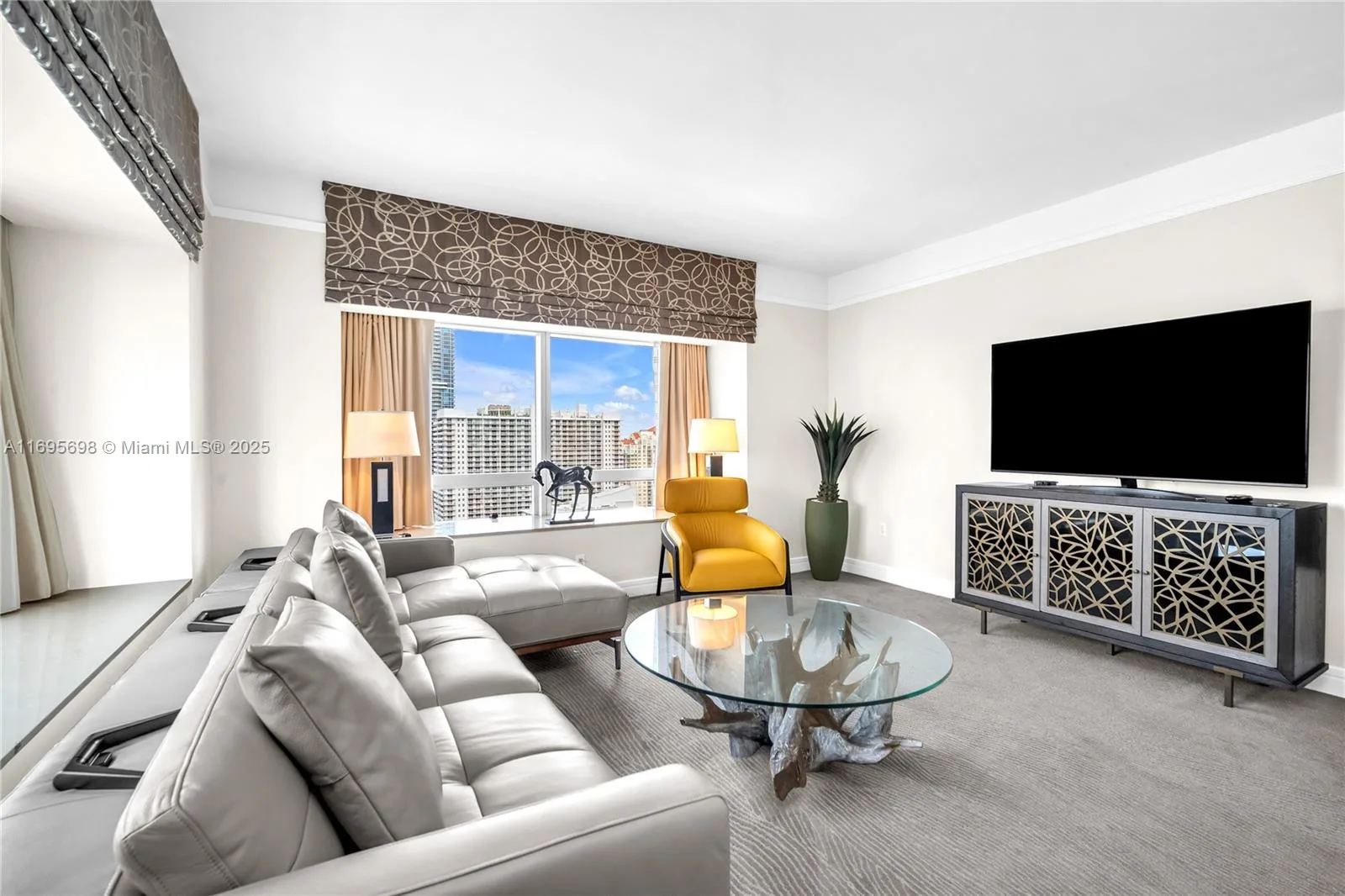 1435 Brickell Ave # 3012, Miami, FL 33131 photo 10