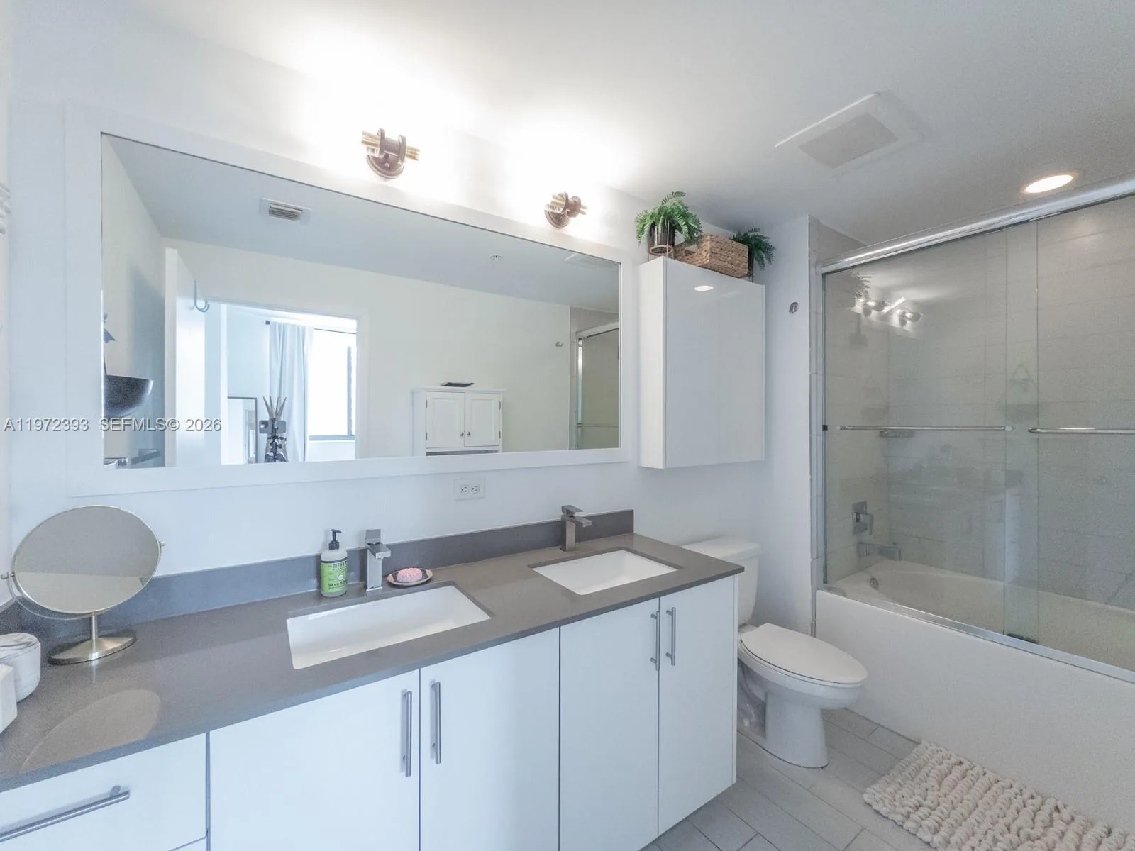 999 SW 1st Ave # 3204, Miami, FL 33130 photo 13