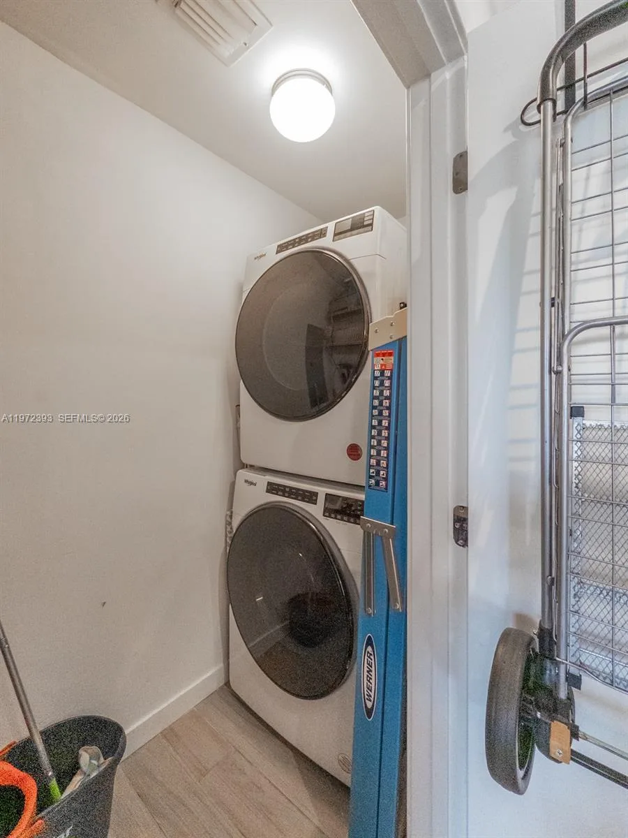 999 SW 1st Ave # 3204, Miami, FL 33130 photo 8