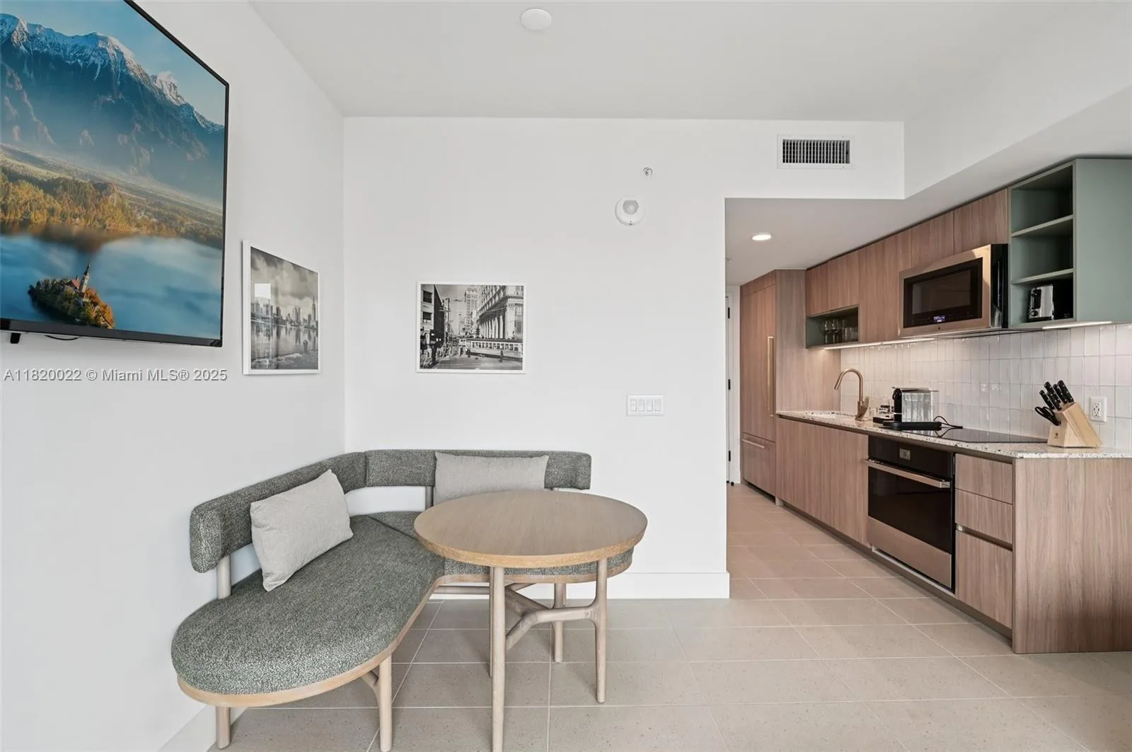 159 NE 6th St # 3407, Miami, FL 33132 photo 9
