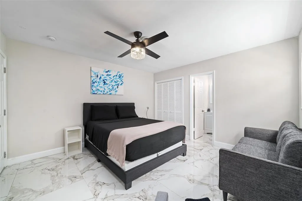 1479 SE 4th Avenue, Deerfield Beach, FL 33441 photo 11