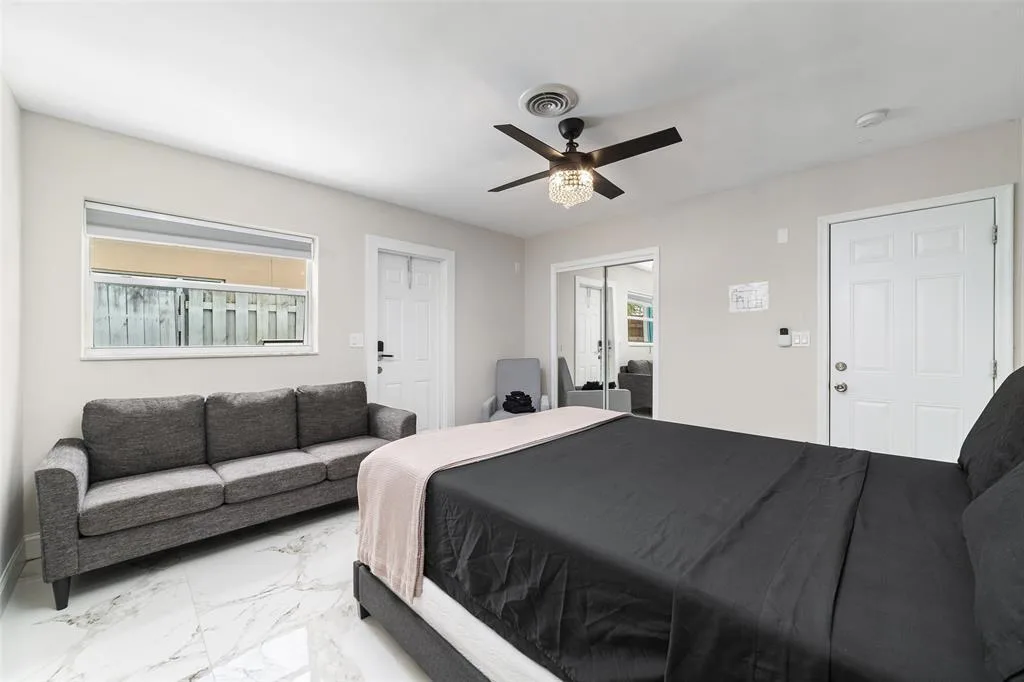 1479 SE 4th Avenue, Deerfield Beach, FL 33441 photo 12