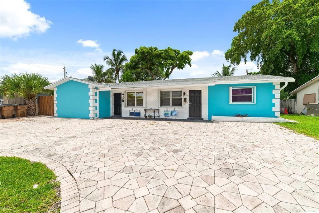 1479 SE 4th Avenue, Deerfield Beach, FL 33441 photo 2