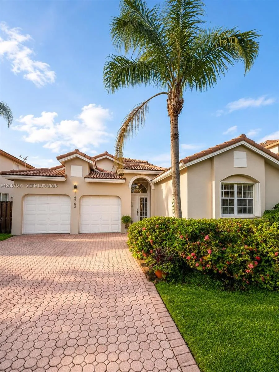 9763 NW 29th St, Doral, FL 33172