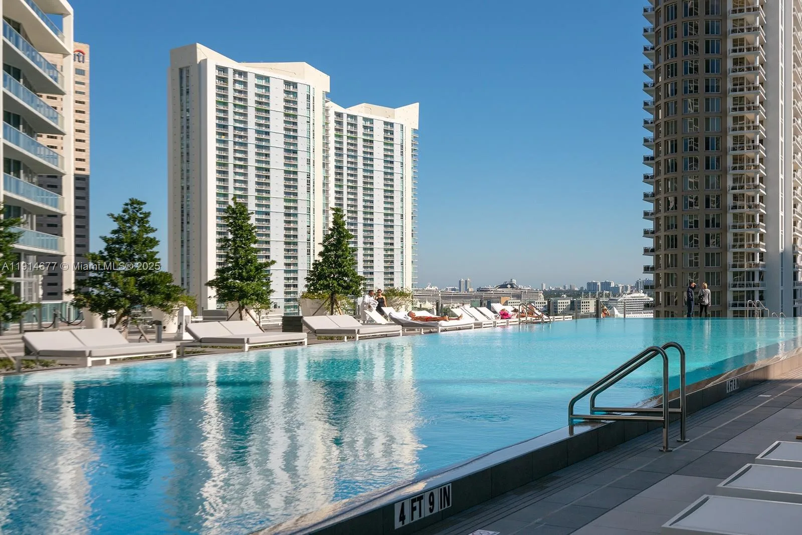 465 Brickell Ave # 4604, Miami, FL 33131 photo 5