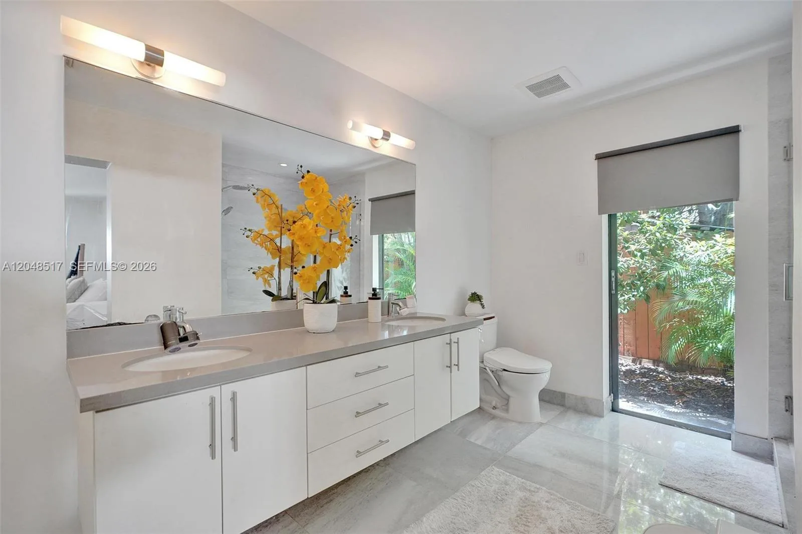 20475 NE 10th Place, Miami, FL 33179 photo 13