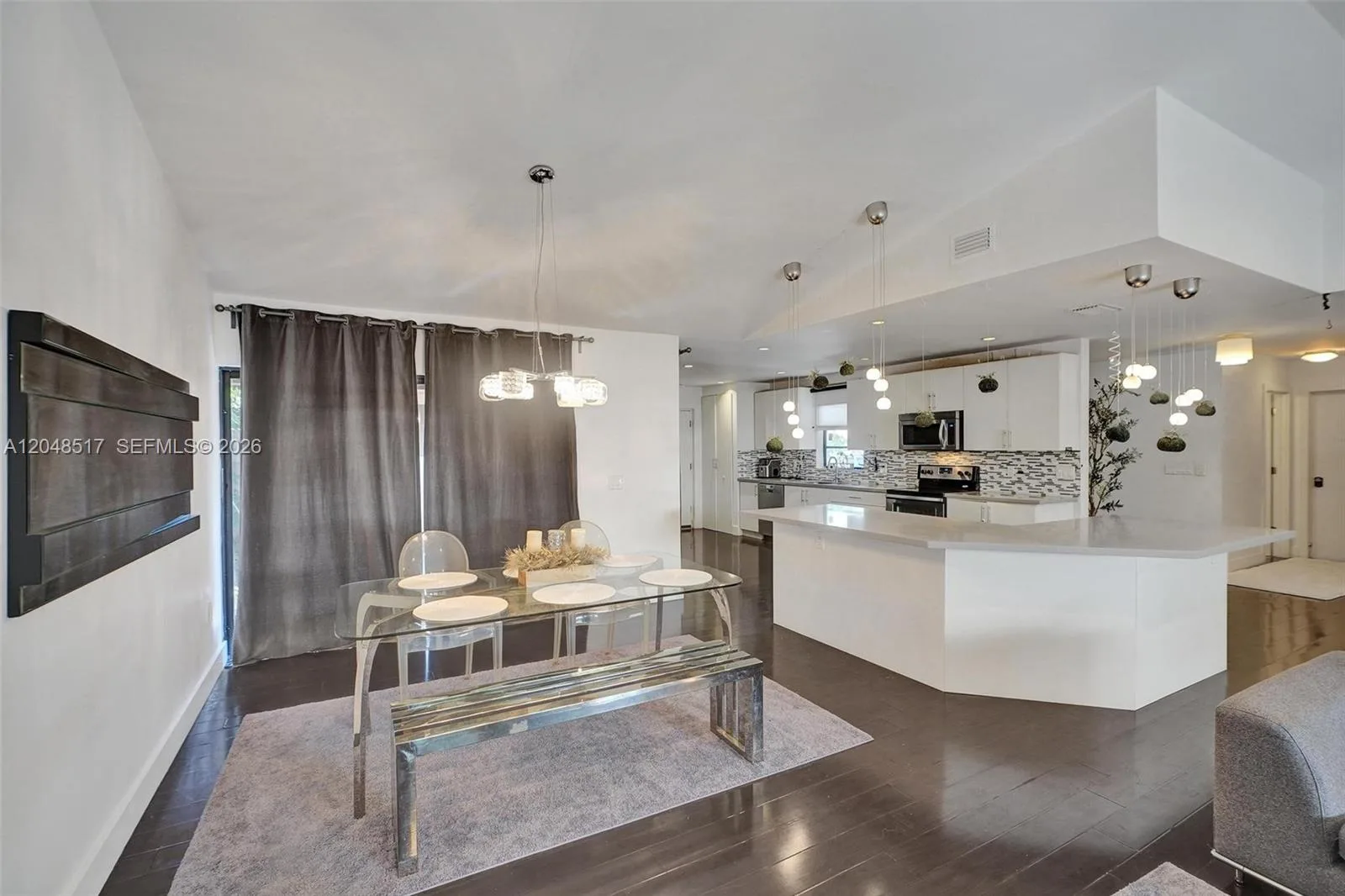 20475 NE 10th Place, Miami, FL 33179 photo 6