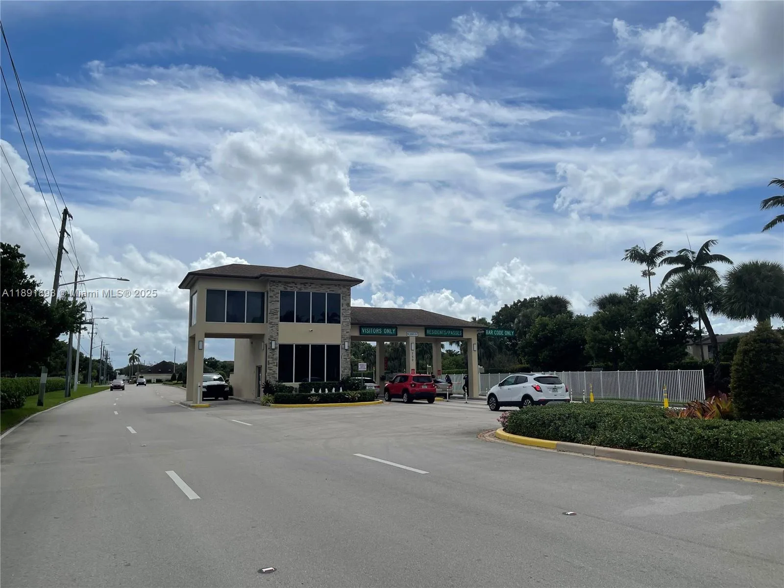 800 SW 142nd Ave # 104N, Pembroke Pines, FL 33027 photo 2