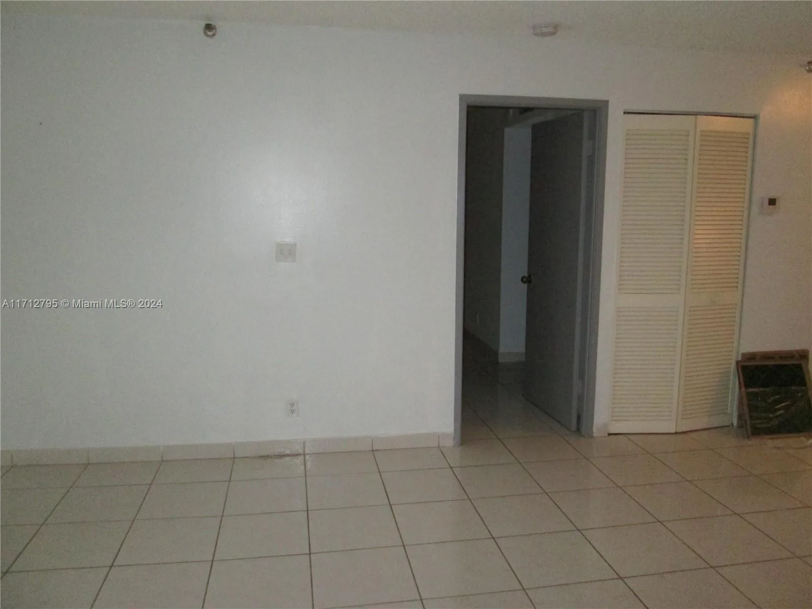 290 174th St # 404, Sunny Isles Beach, FL 33160 photo 12