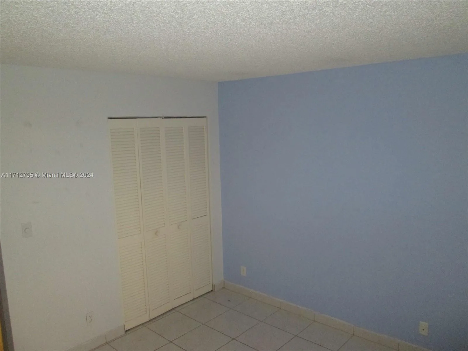 290 174th St # 404, Sunny Isles Beach, FL 33160 photo 5