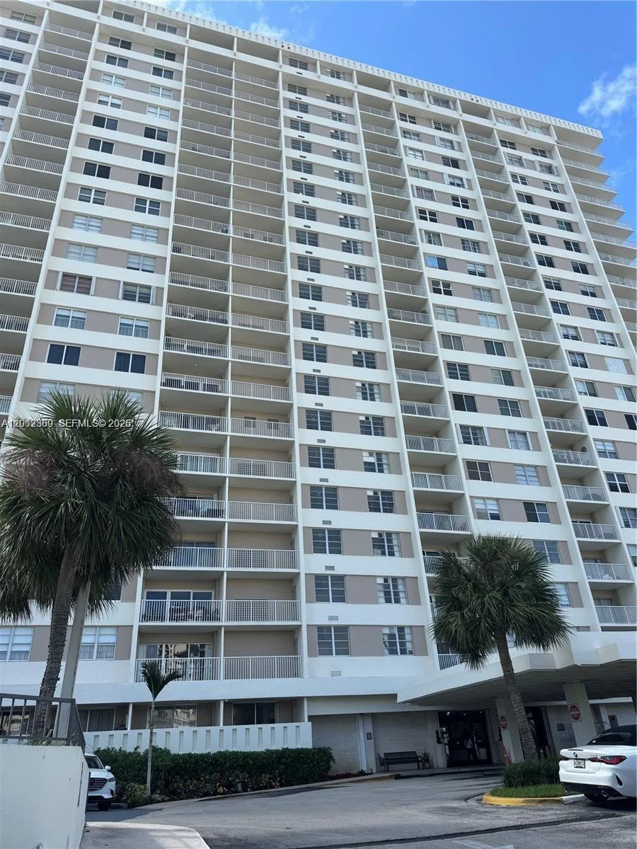 300 Bayview Dr # 1903, Sunny Isles Beach, FL 33160