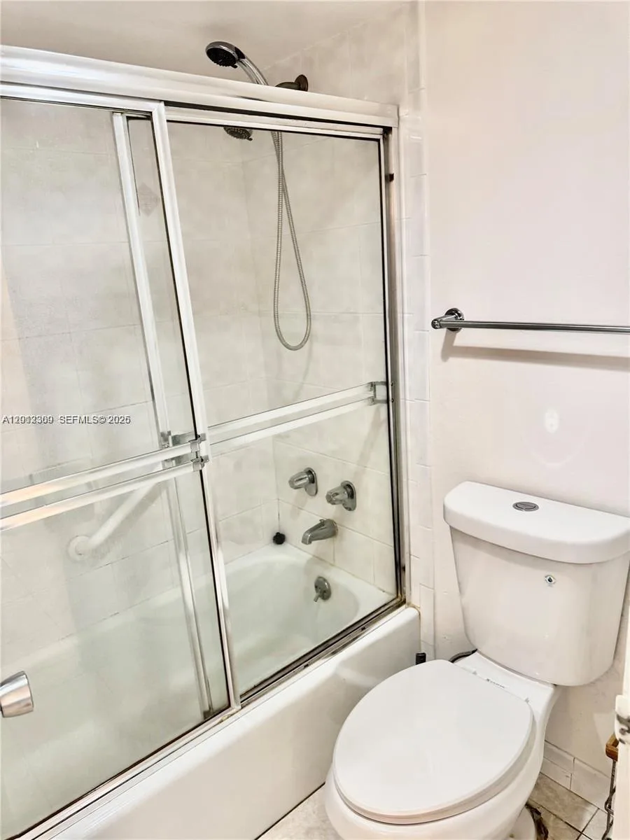 300 Bayview Dr # 1903, Sunny Isles Beach, FL 33160 photo 9