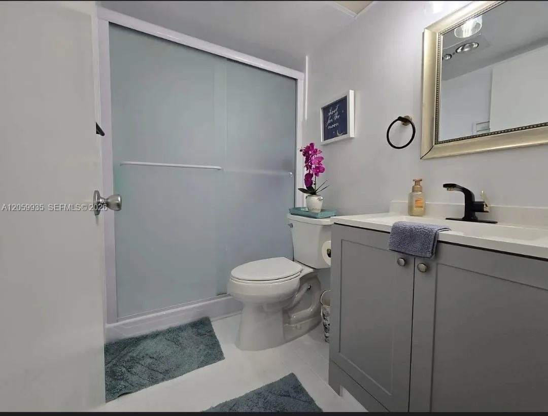 1103 Bahama Bnd # H2, Coconut Creek, FL 33066 photo 9