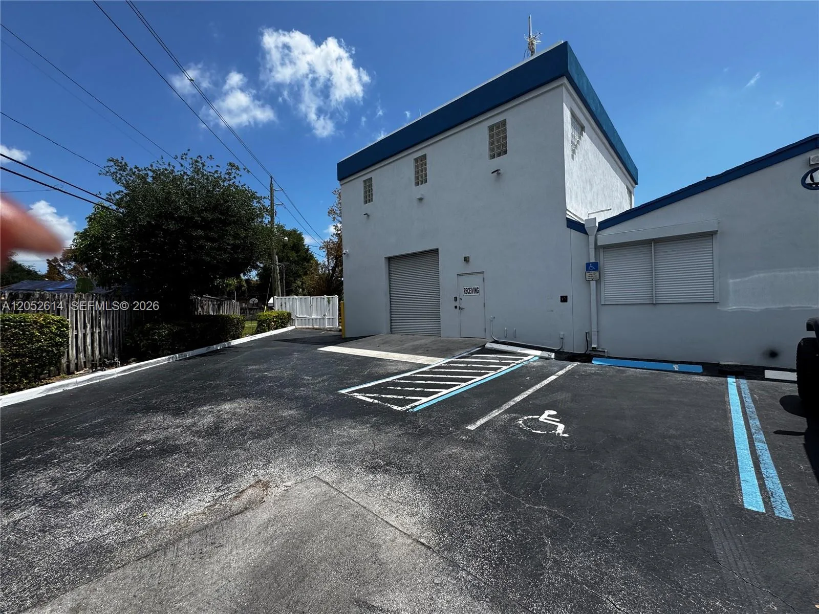 6151 Pembroke Rd, Hollywood, FL 33023