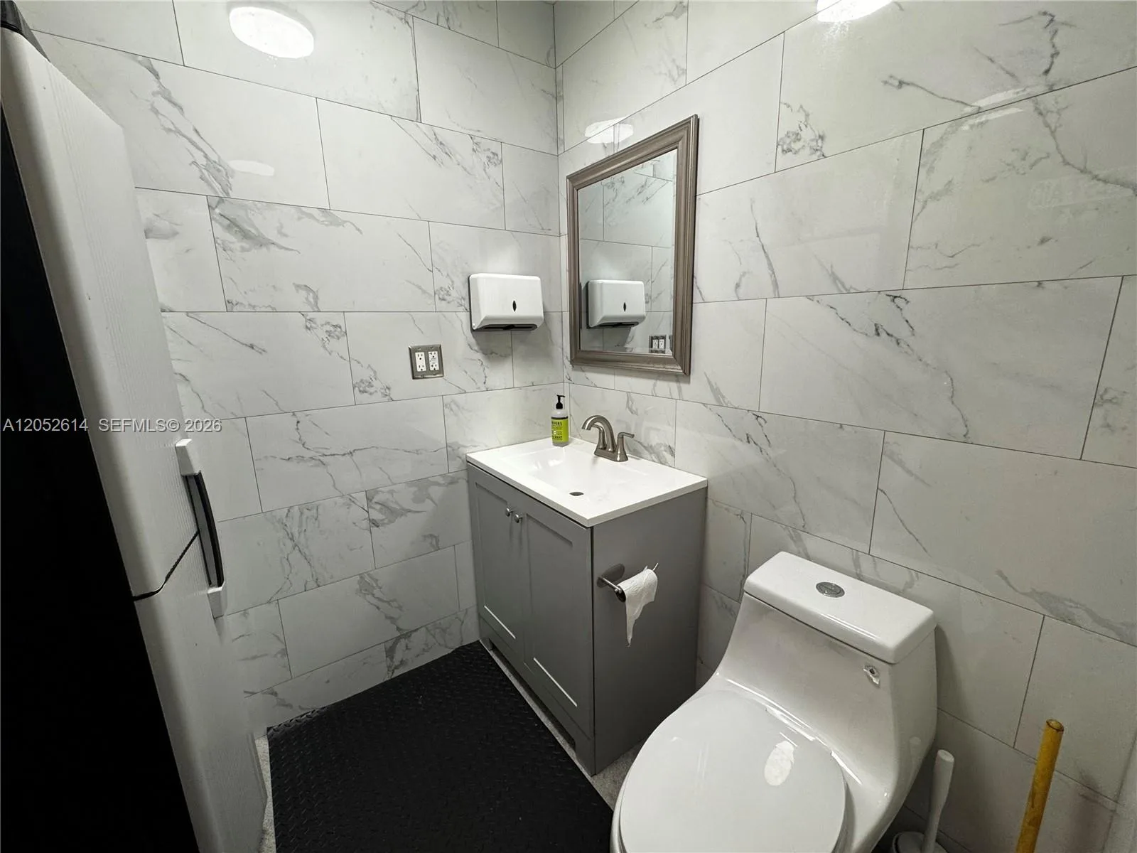 6151 Pembroke Rd, Hollywood, FL 33023 photo 10