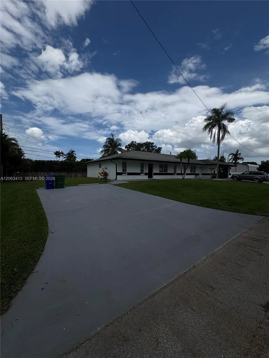 1705 SW 100th Ave # 1-2, Miramar, FL 33025 photo 2