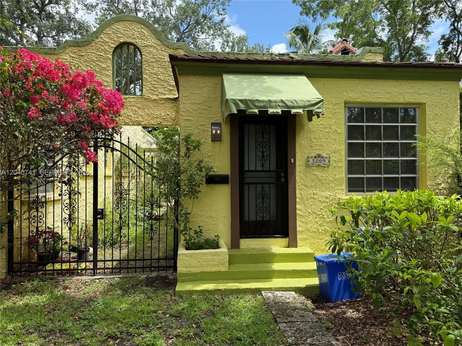 1209 Aguila Ave, Coral Gables, FL 33134