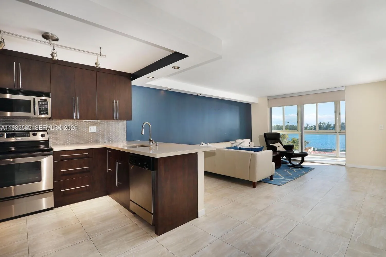 145 SE 25th Rd # 502, Miami, FL 33129 photo 4