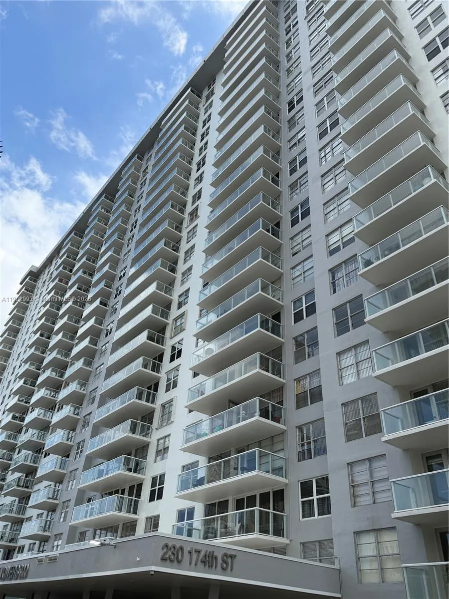 230 174th St # 409, Sunny Isles Beach, FL 33160 photo 2