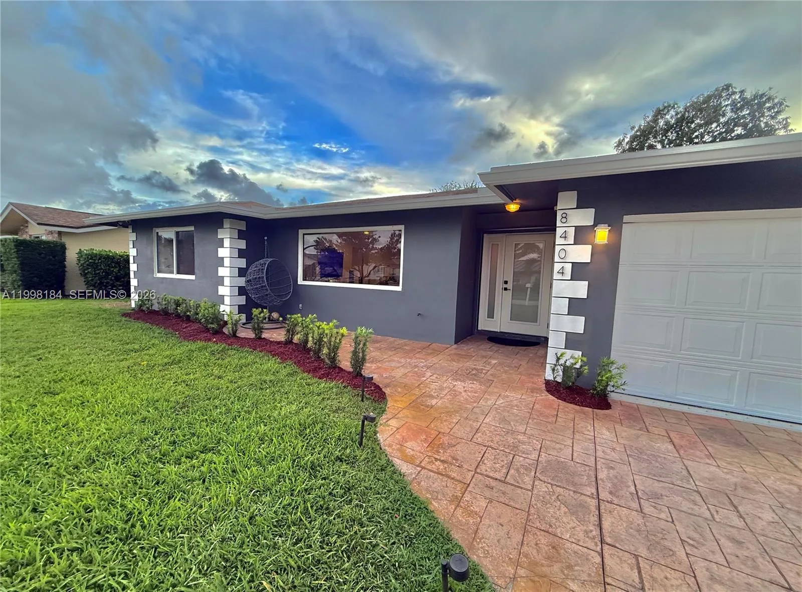 8404 SW 26th St, Davie, FL 33324 photo 2