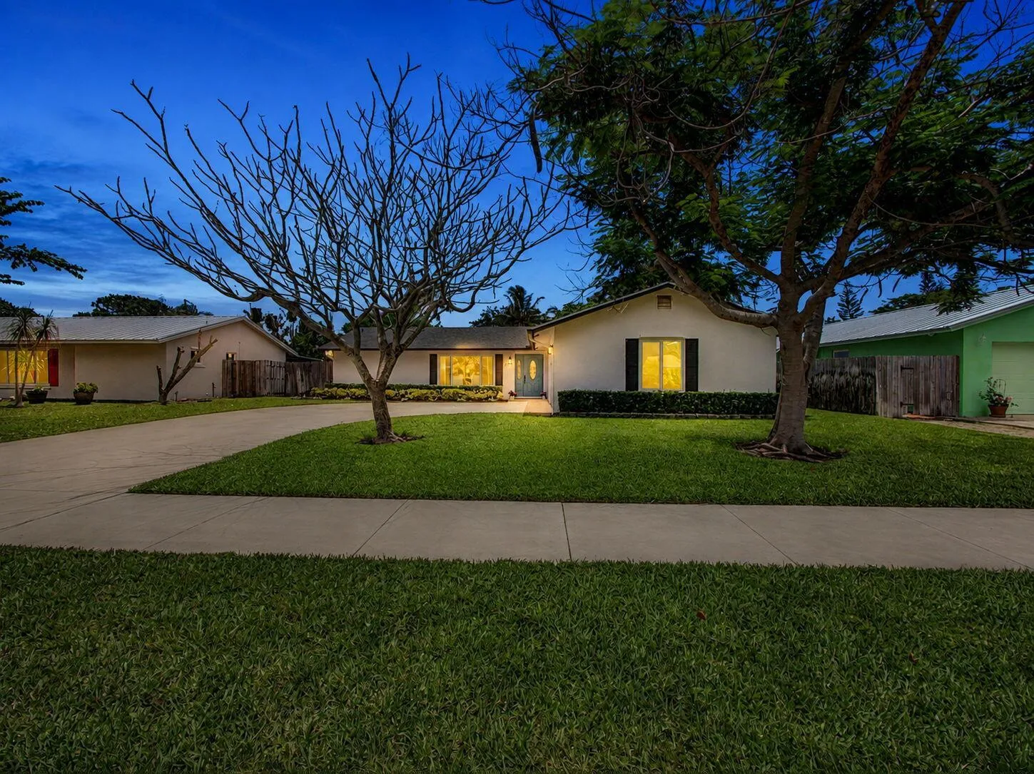 126 Chapel Lane, Tequesta, FL 33469 photo 2