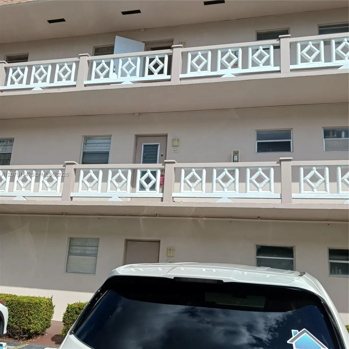 5181 W Oakland Park Blvd # 204, Lauderdale Lakes, FL 33313 photo 12