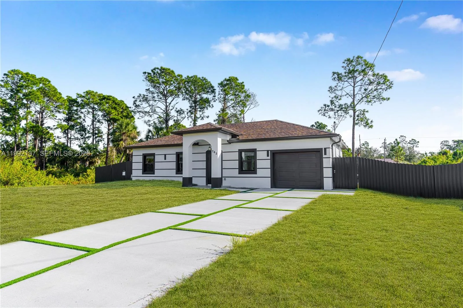 747 S Roma Ave, Lehigh Acres, FL 33974 photo 2