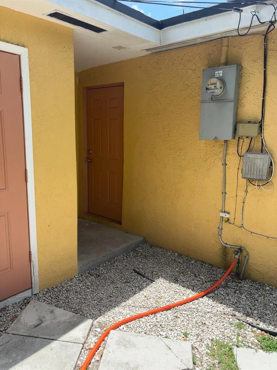 911 Opa Locka Boulevard, Miami, FL 33168 photo 10