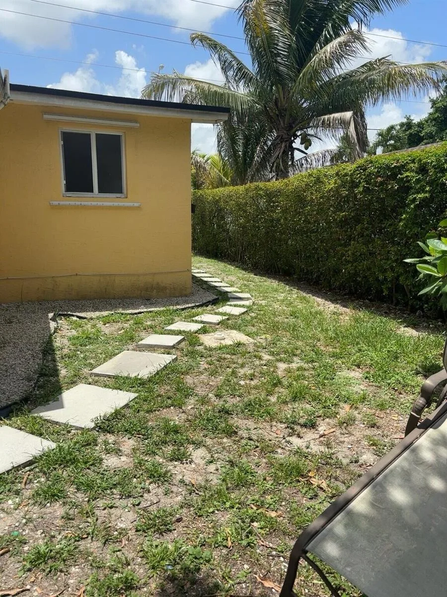 911 Opa Locka Boulevard, Miami, FL 33168 photo 3