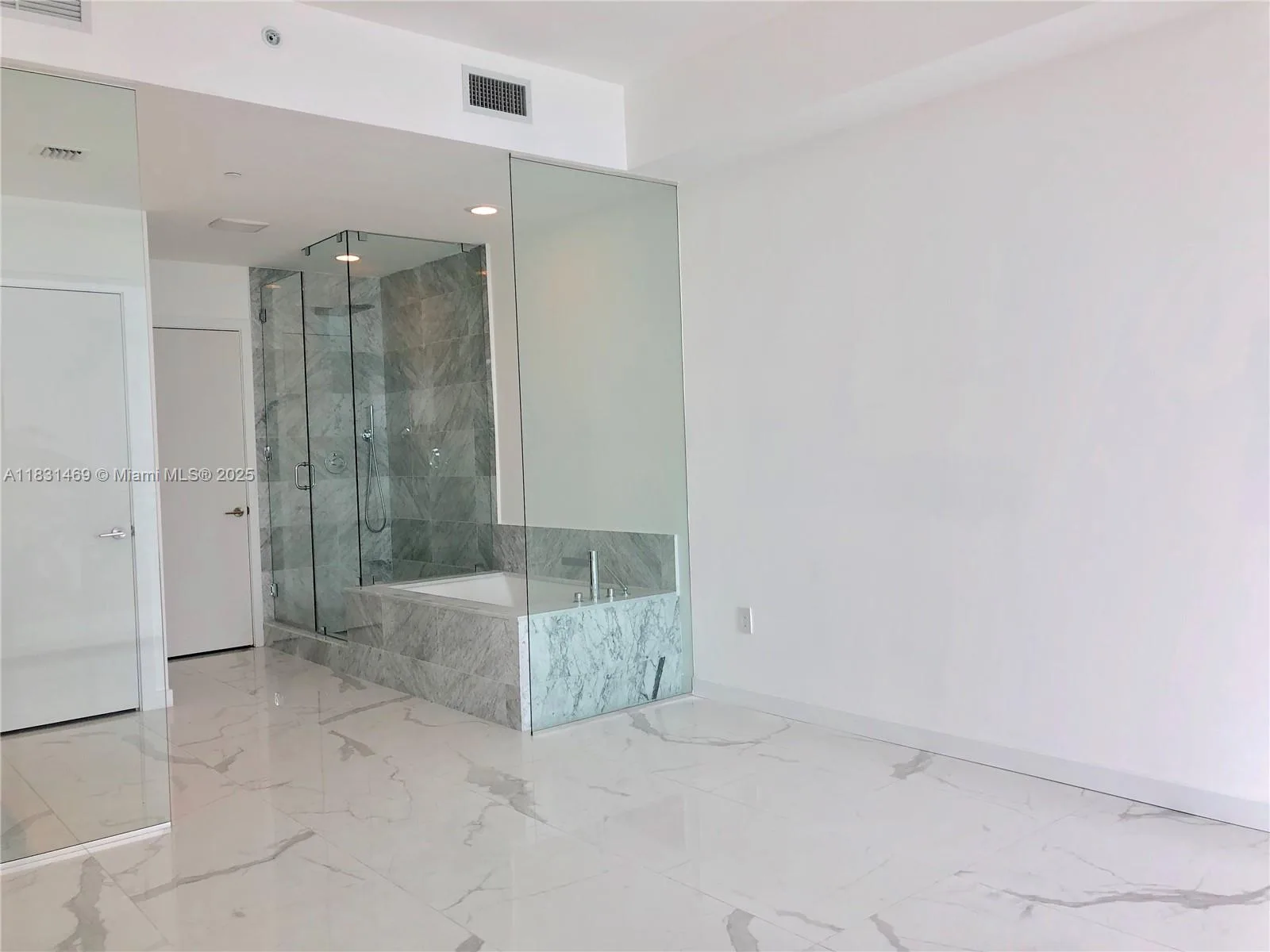 480 NE 31st St # 705, Miami, FL 33137 photo 8
