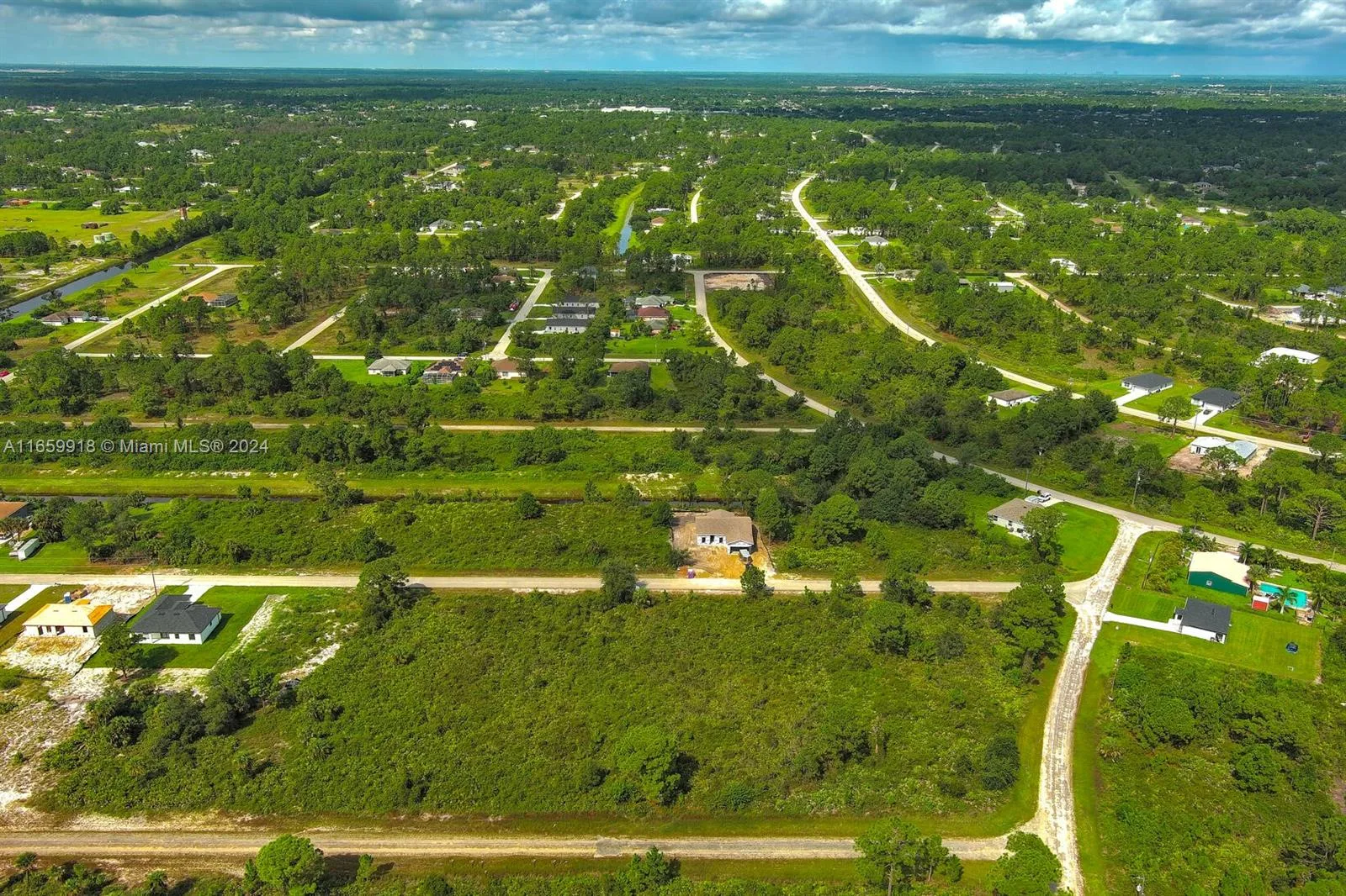 642 Vasser Ave S, Lehigh Acres, FL 33974 photo 8