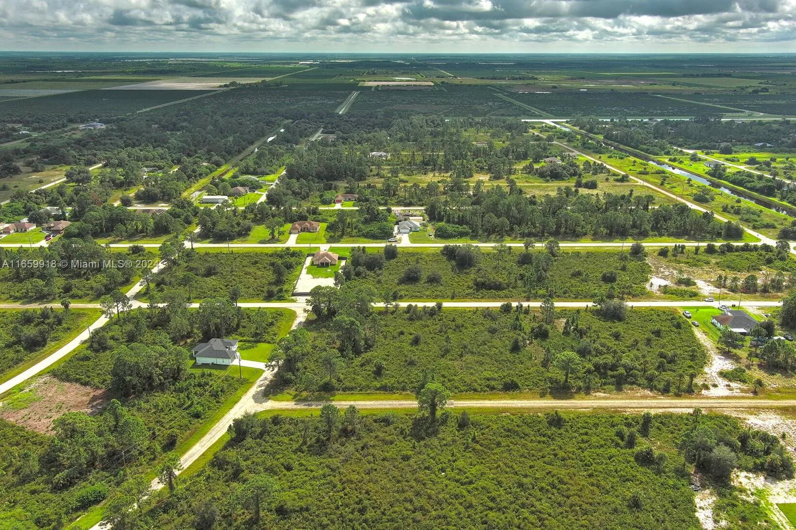 642 Vasser Ave S, Lehigh Acres, FL 33974 photo 9