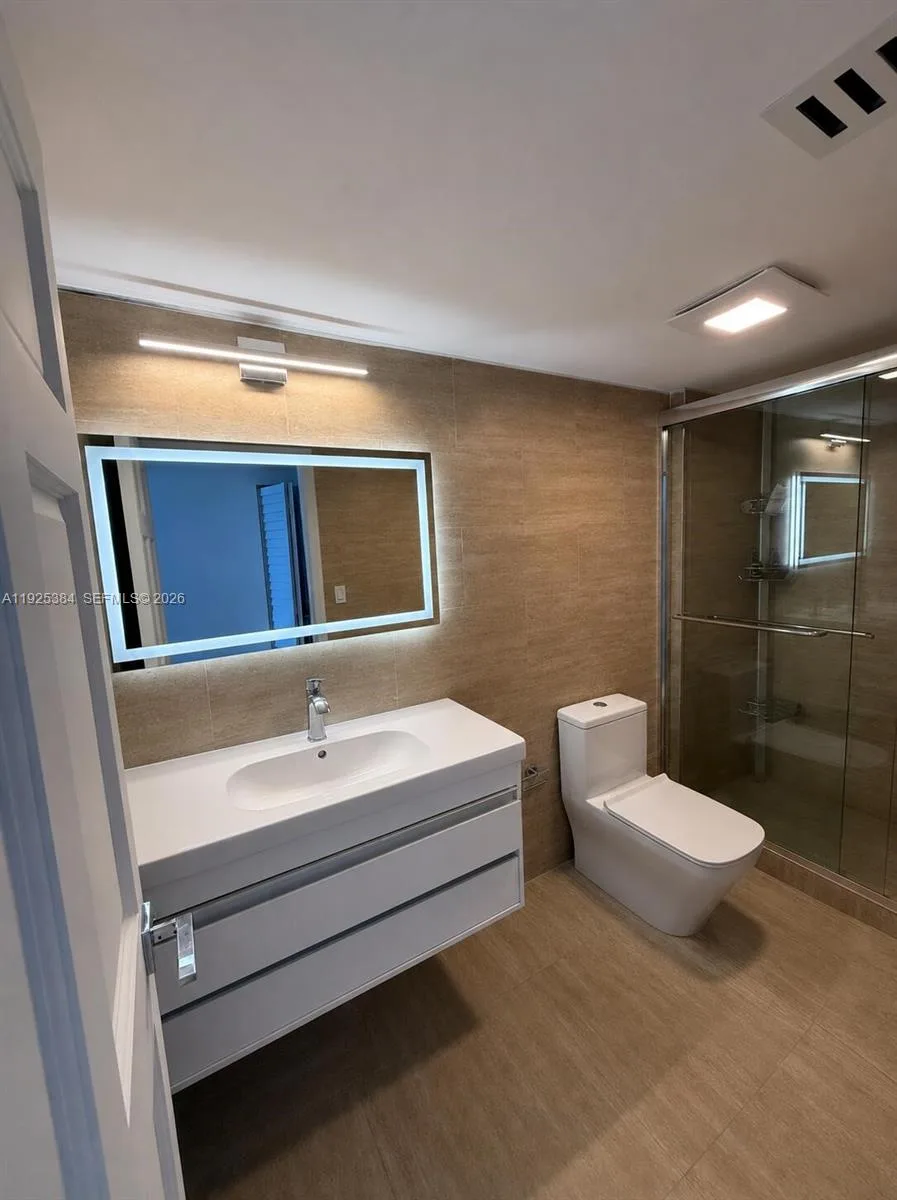 16699 Collins Ave # 2701, Sunny Isles Beach, FL 33160 photo 8