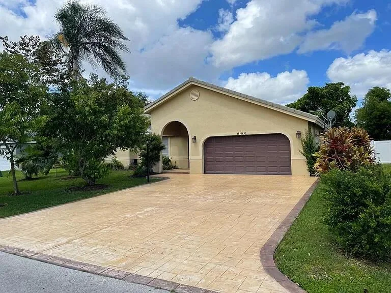 6401 W Sedgewyck Cir W, Davie, FL 33331
