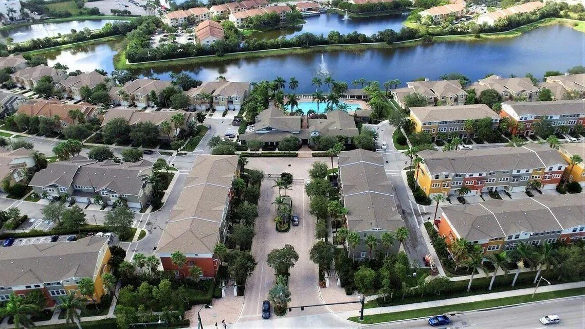883 MILLBRAE Court # 6, West Palm Beach, FL 33401 photo 8