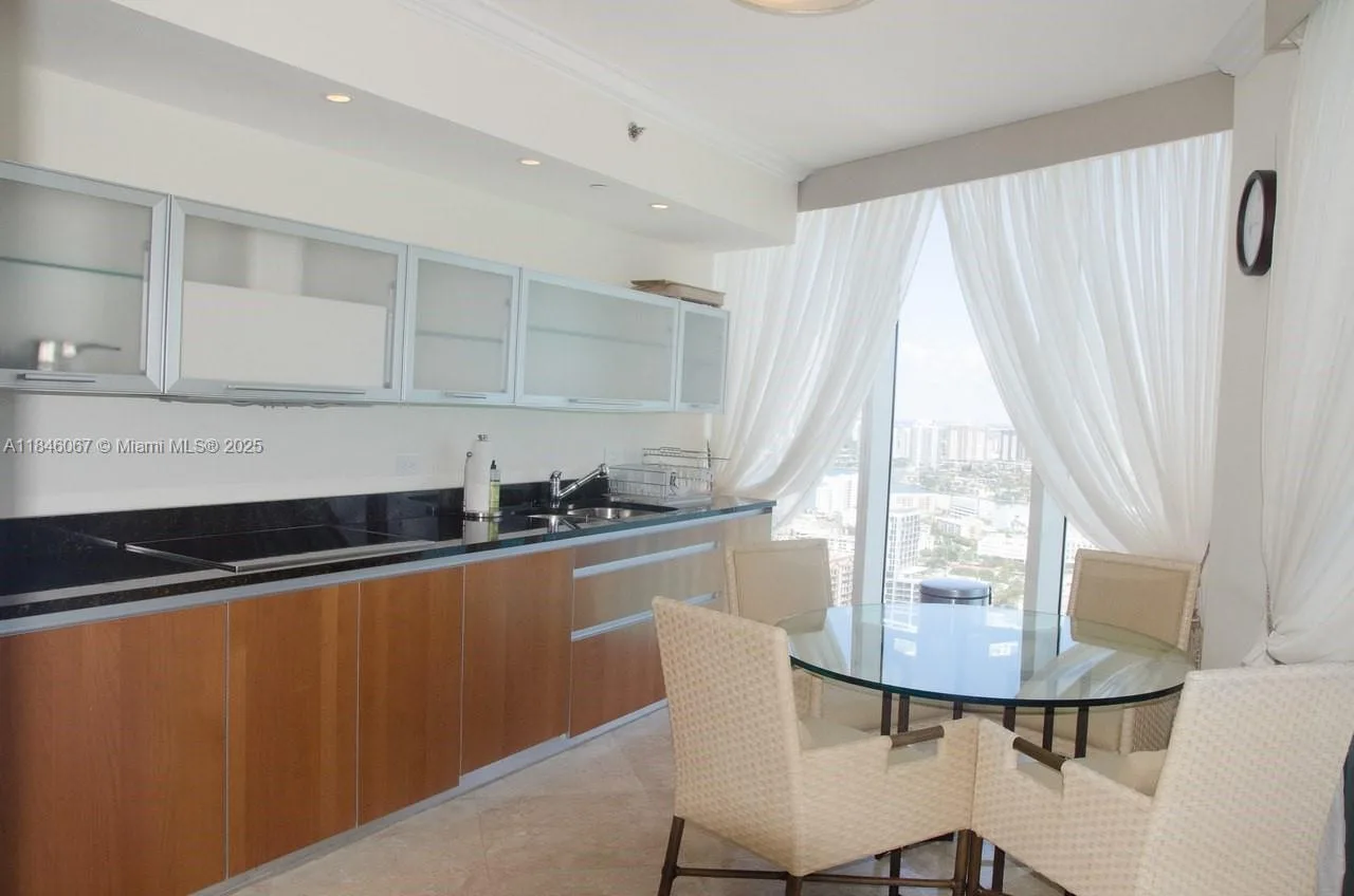17201 Collins Ave # 3801, Sunny Isles Beach, FL 33160 photo 11
