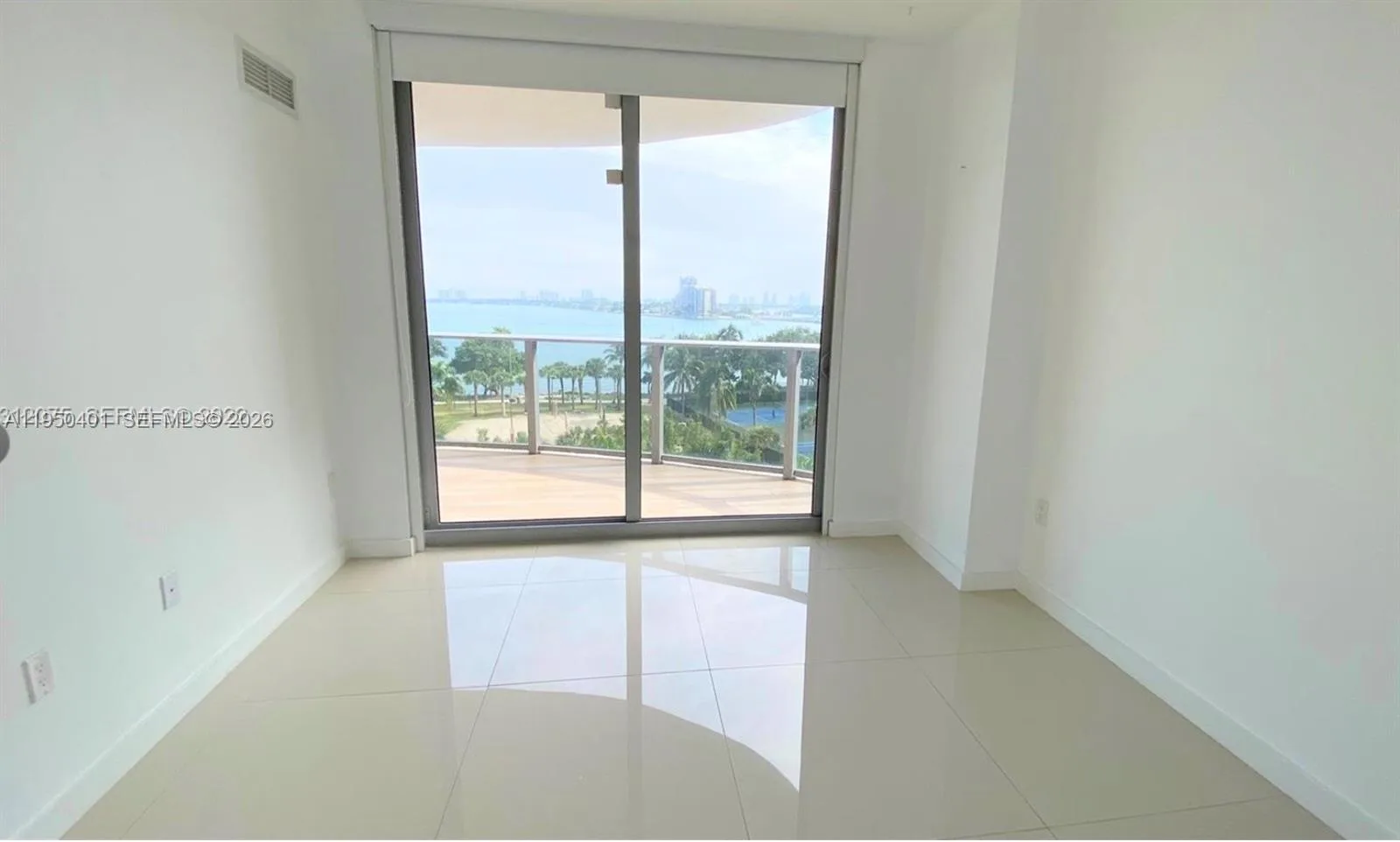 488 NE 18th St # 502, Miami, FL 33132 photo 12