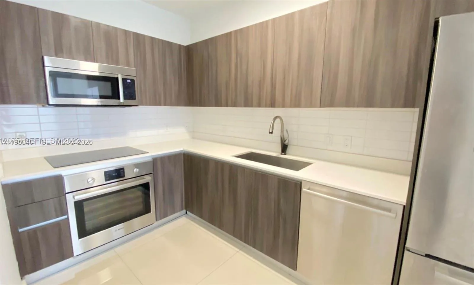 488 NE 18th St # 502, Miami, FL 33132 photo 8