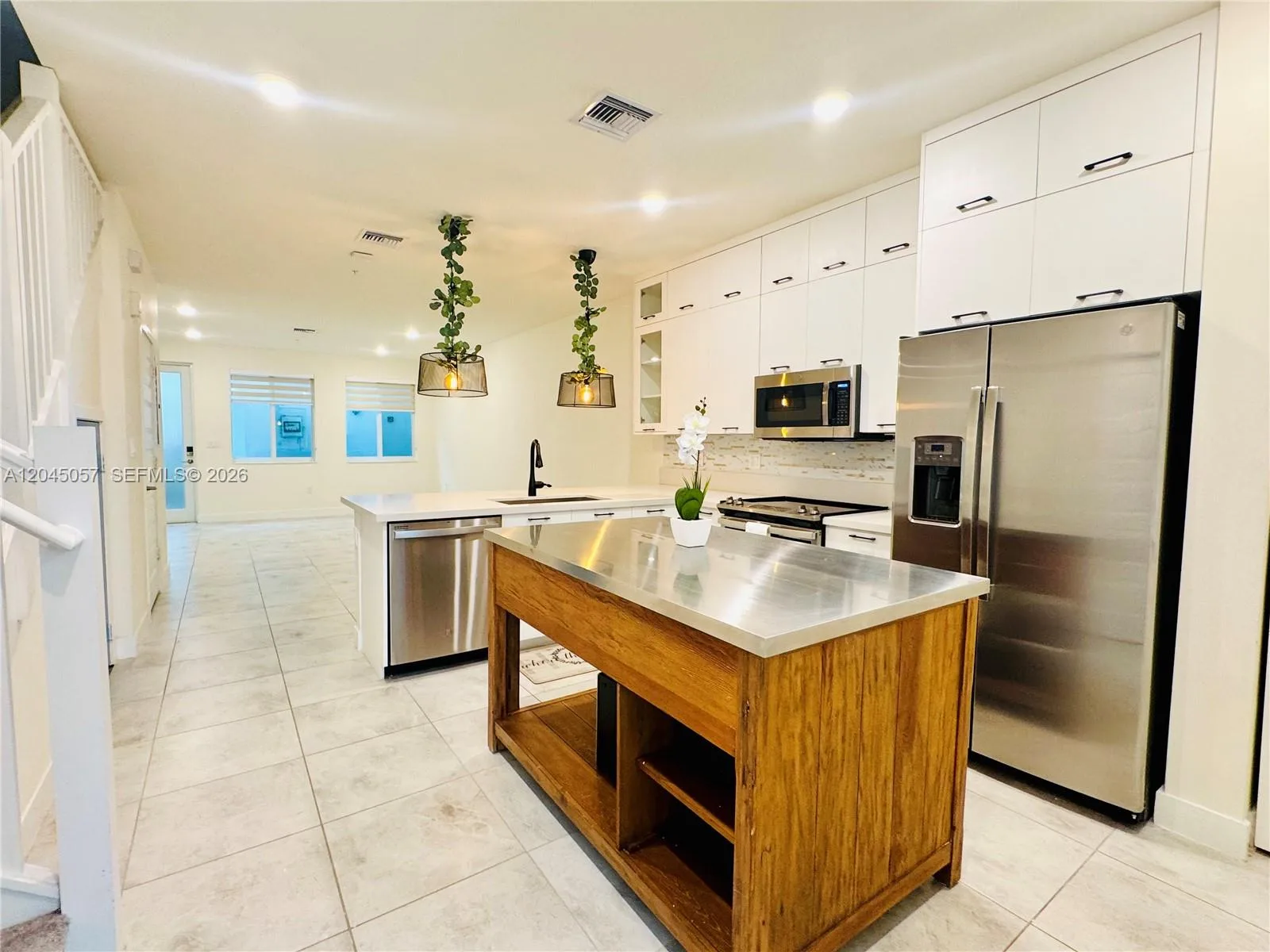 10295 NW 64th Ter # 104, Doral, FL 33178 photo 2