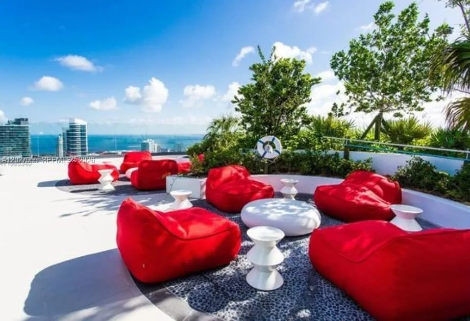 55 SW 9th St # 2709, Miami, FL 33130 photo 12