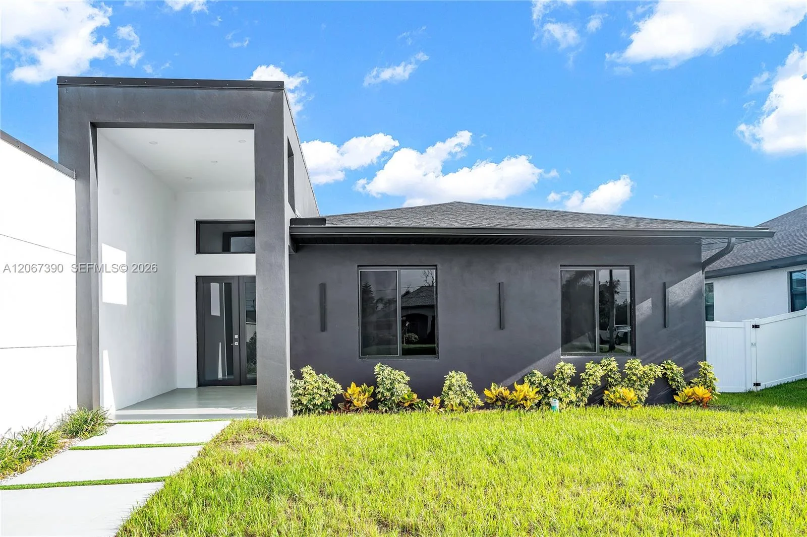 2700 2700 SW Ember Ter, Cape Coral, FL 33991 photo 4