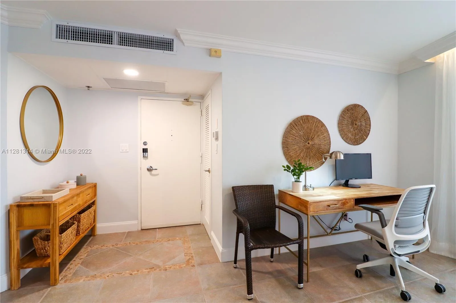 5161 Collins Ave # 404, Miami Beach, FL 33140 photo 2