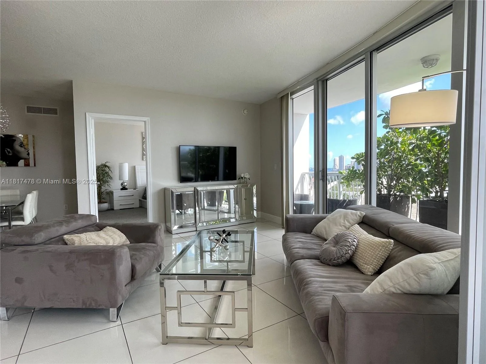 1750 N Bayshore Dr # 1414, Miami, FL 33132 photo 7