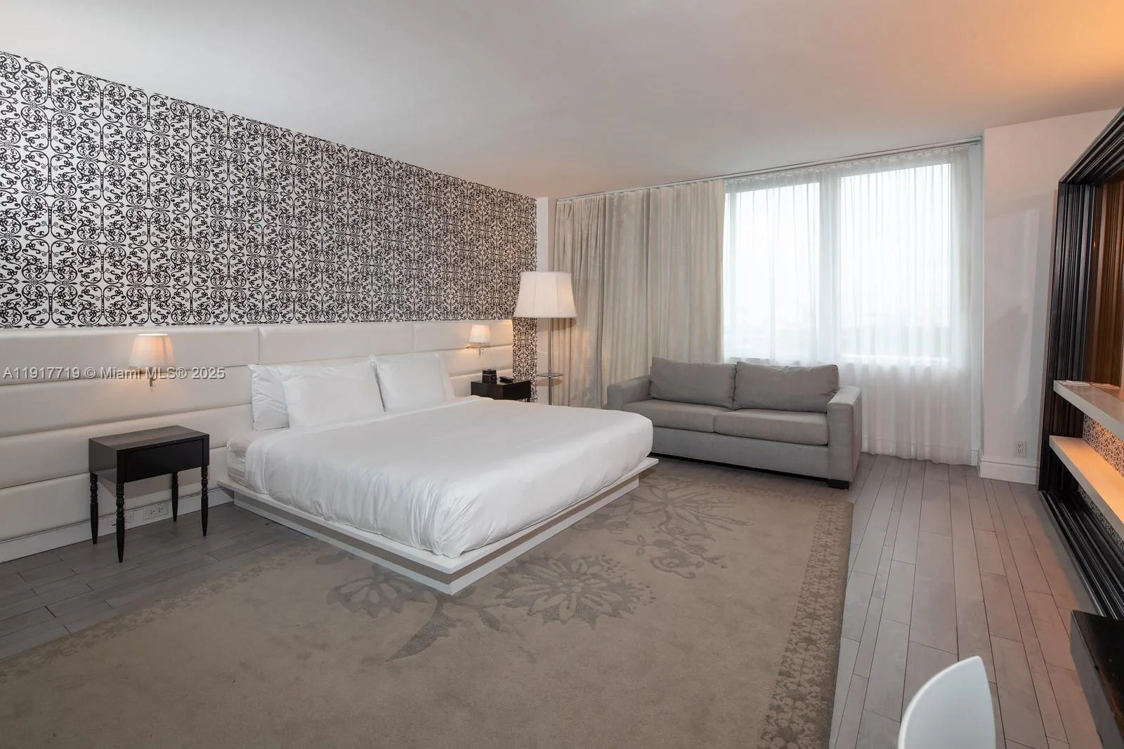 1100 West Ave # 1515, Miami Beach, FL 33139